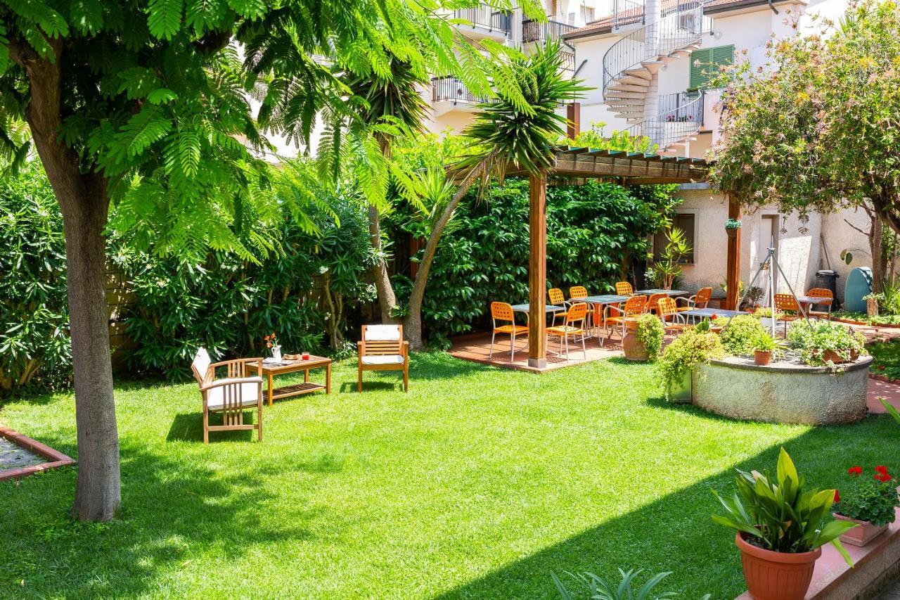 Hotel Ciritorno San Vincenzo Luaran gambar